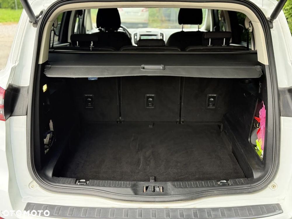 Ford S-Max 2.0 TDCi Titanium PowerShift - 32
