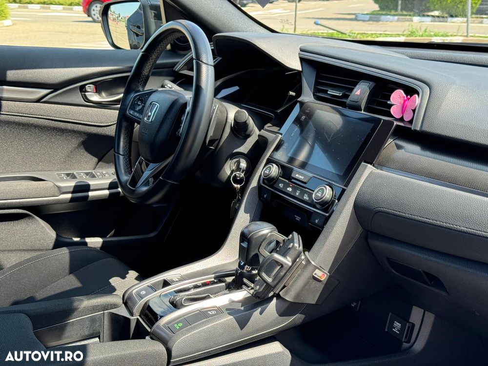 Honda Civic 1.0 i-VTEC Turbo CVT Comfort Sport - 11