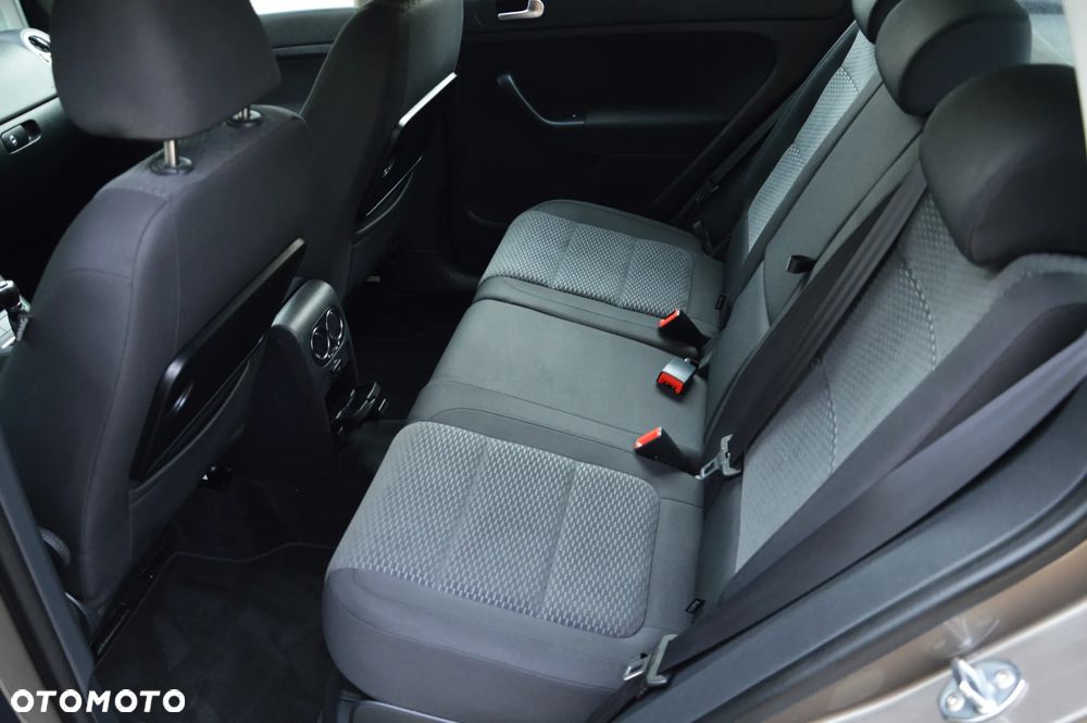 Volkswagen Golf 1.6 Comfortline - 15