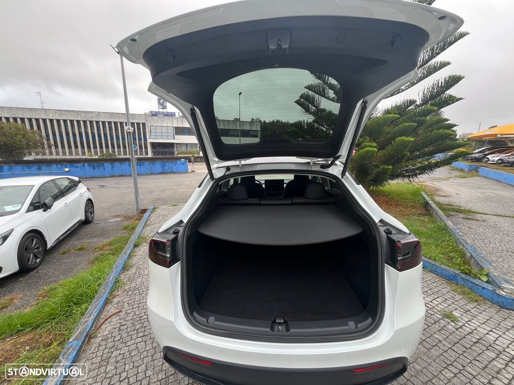 Tesla Model Y Standard - 20