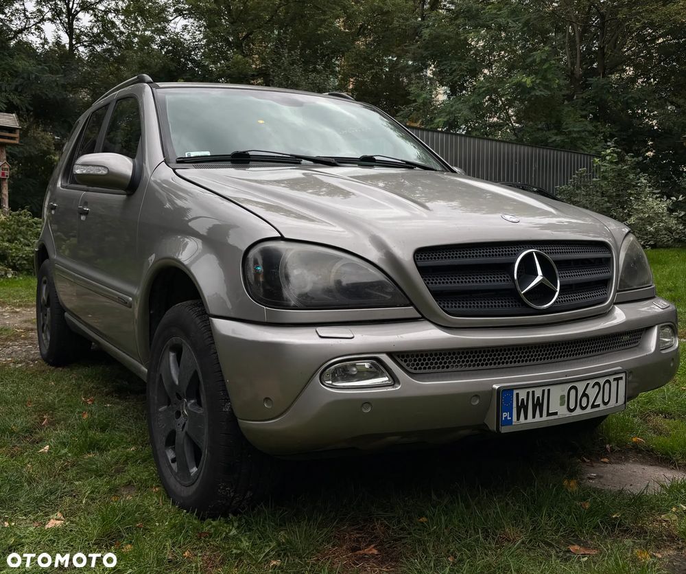 Mercedes-Benz ML - 9