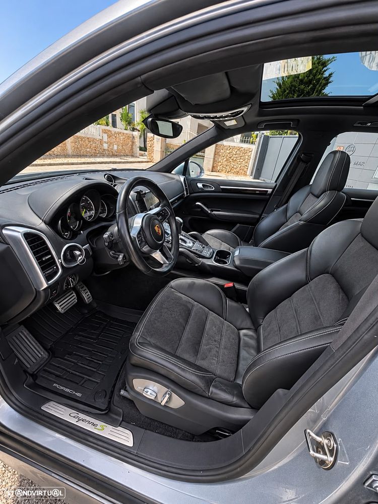 Porsche Cayenne S E-Hybrid Platinum Edition - 9