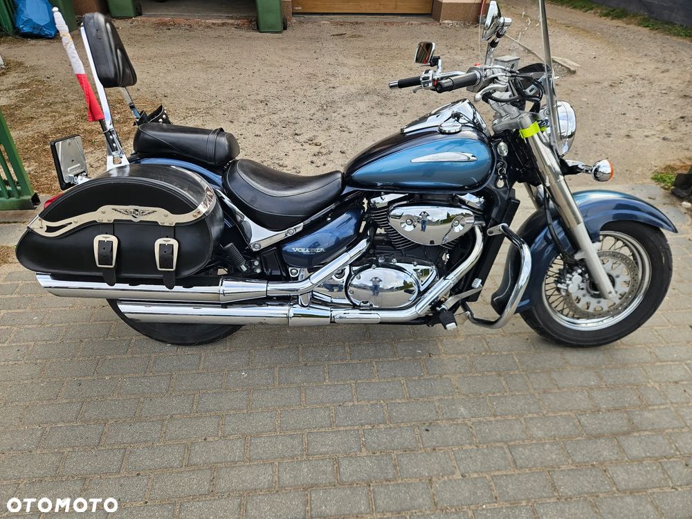 Suzuki Intruder - 1