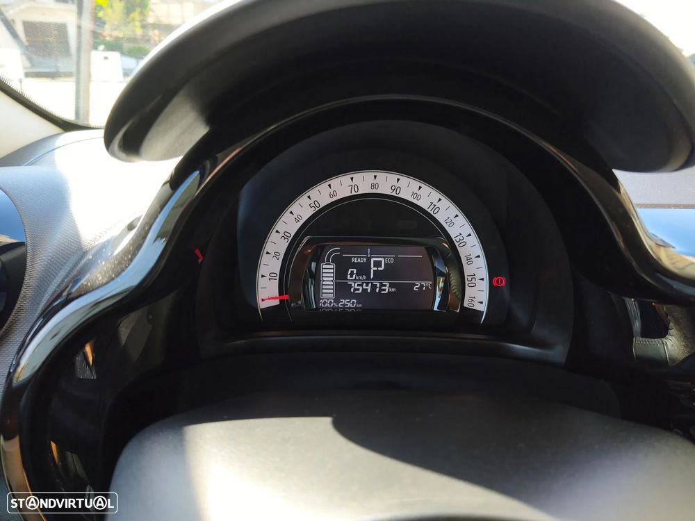 Renault Twingo E-Tech. 22 Techno - 12