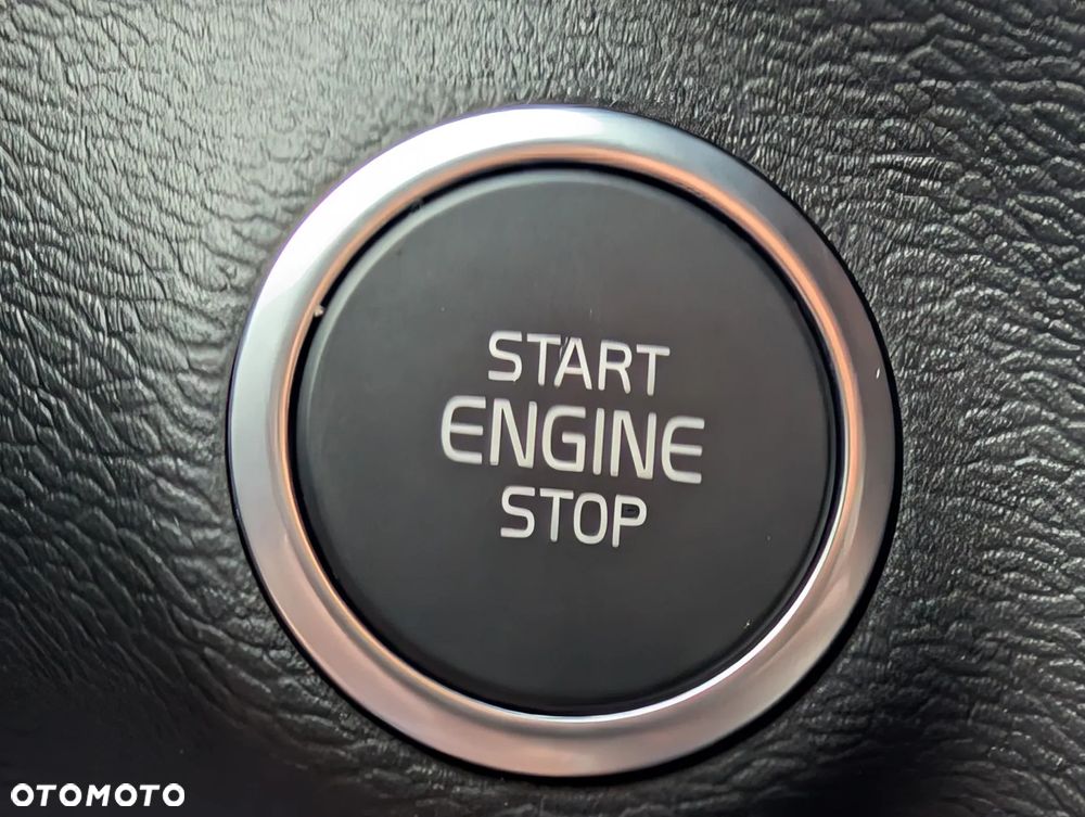 Volvo XC 40 B4 AWD Ultimate Dark - 30