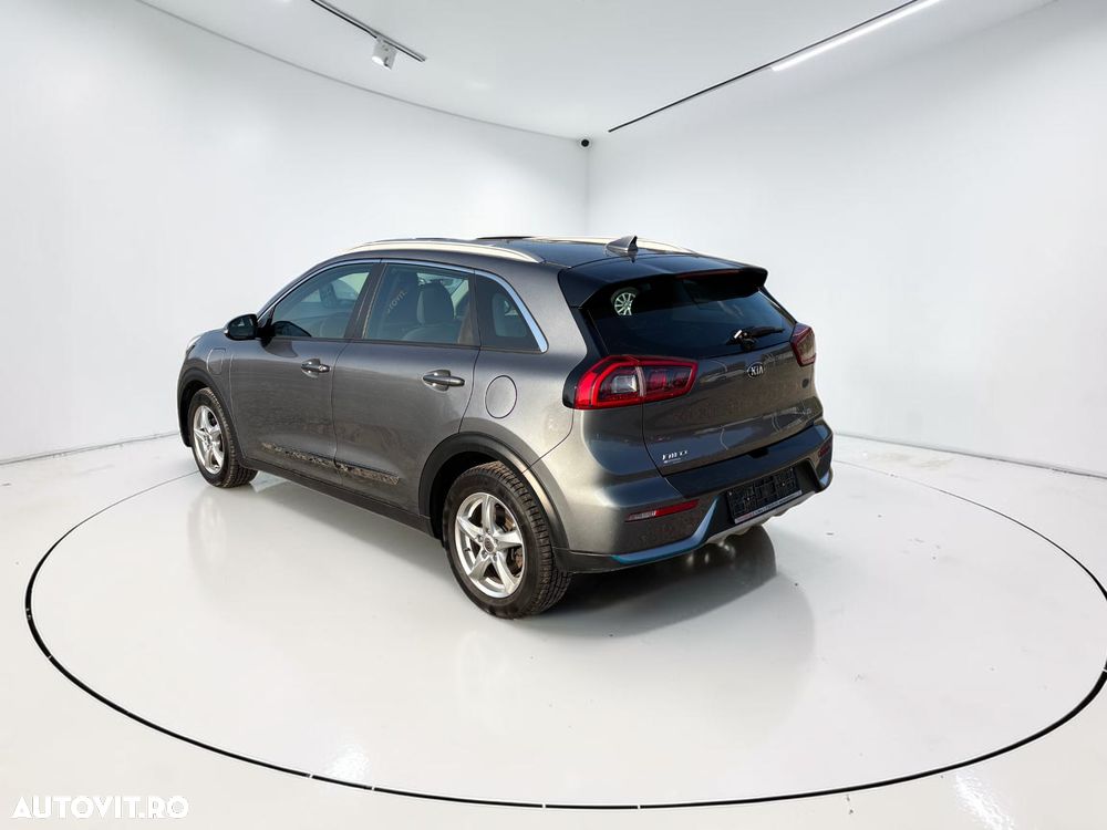 Kia Niro 1.6 GDI PHEV 2WD Aut. Vision - 3