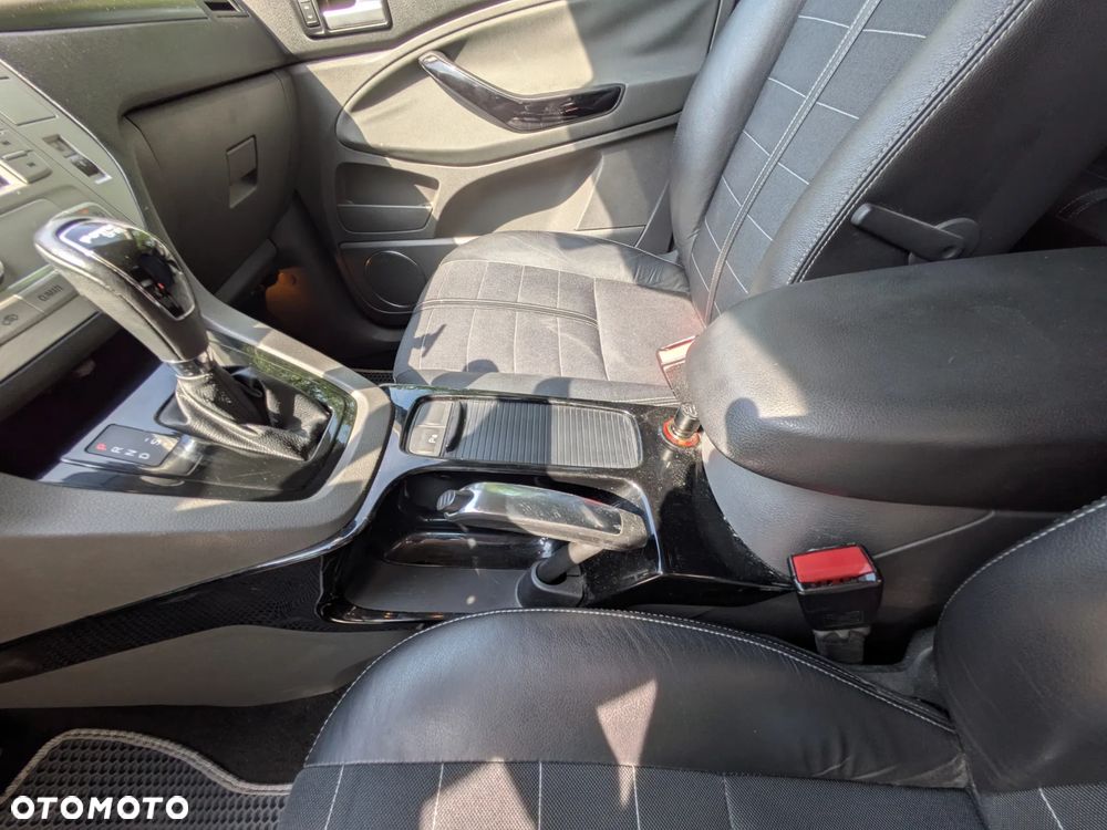 Ford Kuga 2.0 TDCi 4WD Titanium - 15