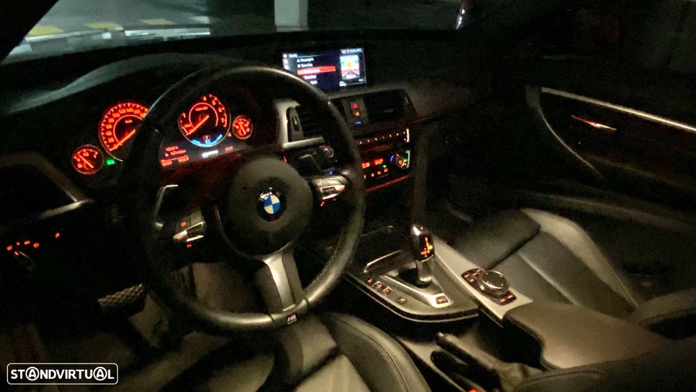 BMW 330 e iPerformance Pack M Shadow - 11