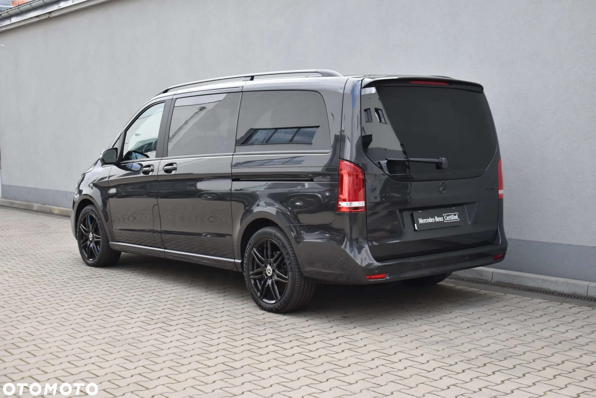 Mercedes-Benz Klasa V 300 d extralang 4Matic 9G-TRONIC Exclusive - 4