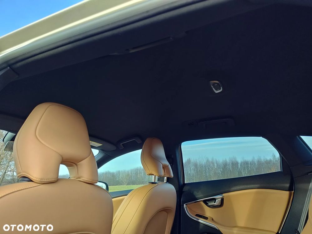 Volvo V40 D3 Momentum - 13