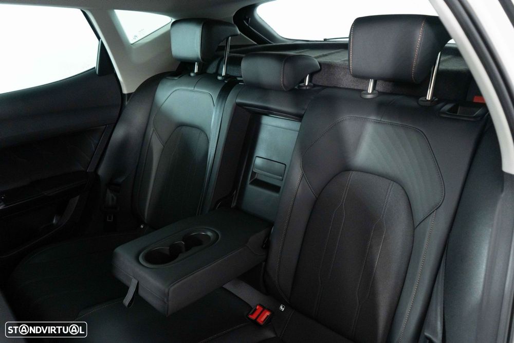 Cupra Formentor 1.4 e-Hybrid DSG - 11