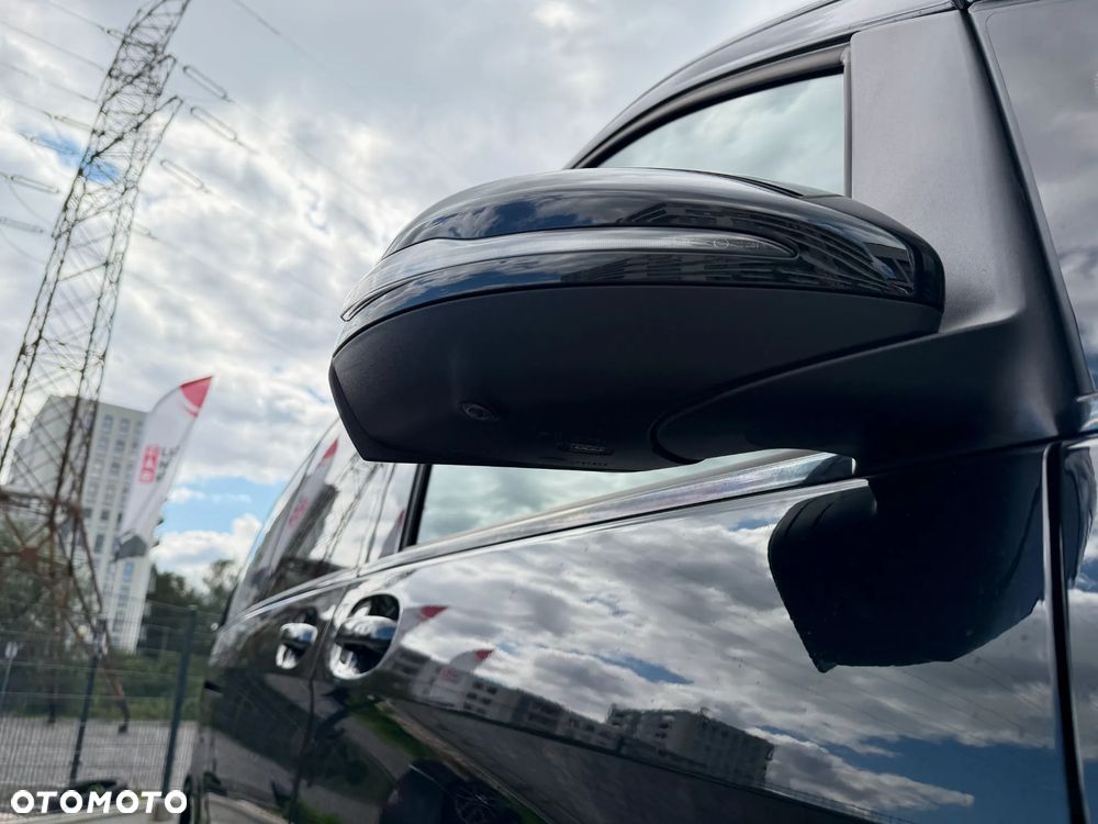 Mercedes-Benz Klasa V 300 d 4-Matic Avantgarde 9G-Tronic (d³ugi) - 13
