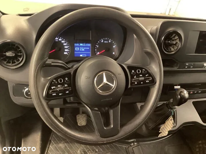 Mercedes-Benz SPRINTER - 6