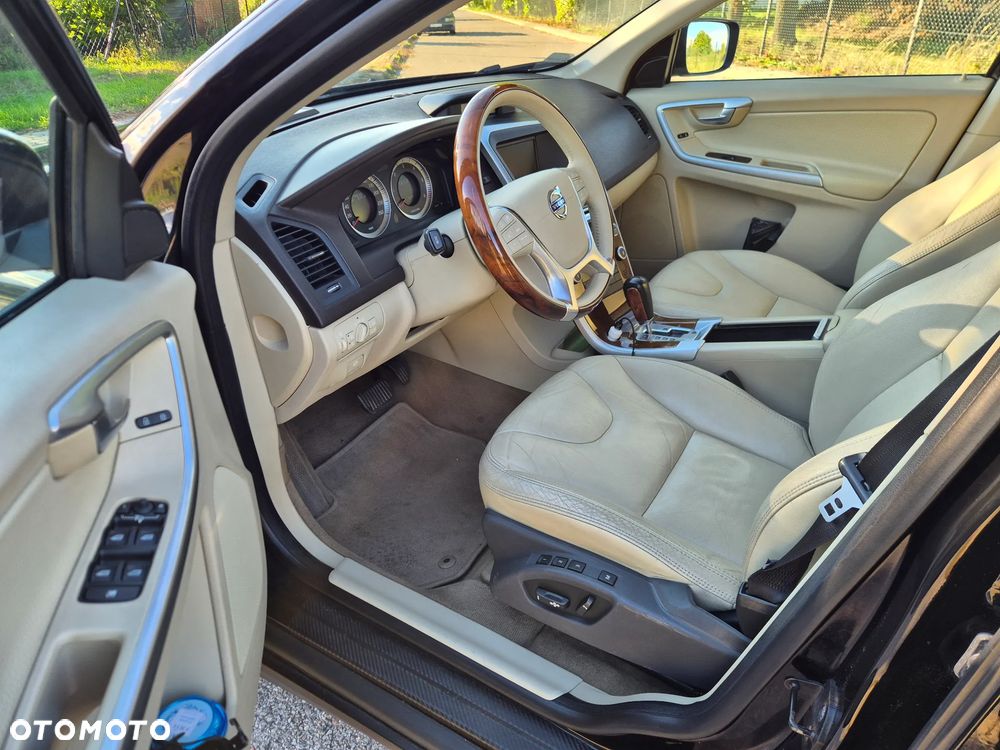 Volvo XC 60 D5 AWD Summum - 6
