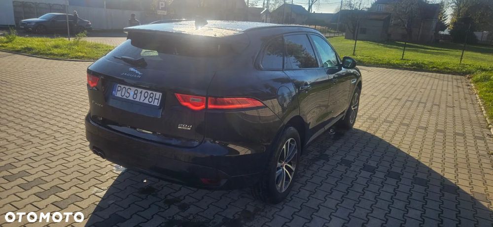Jaguar F-Pace 2.0 i4D AWD R-Sport - 8
