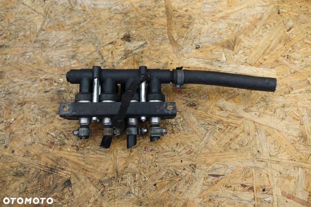 LISTWA WTRYSKOWA WTRYSKI GAZU  BARRACUDA - 6