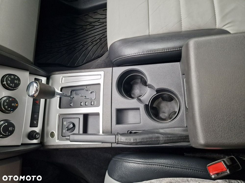Dodge Nitro 2.8 CRD DPF Automatik SXT - 35