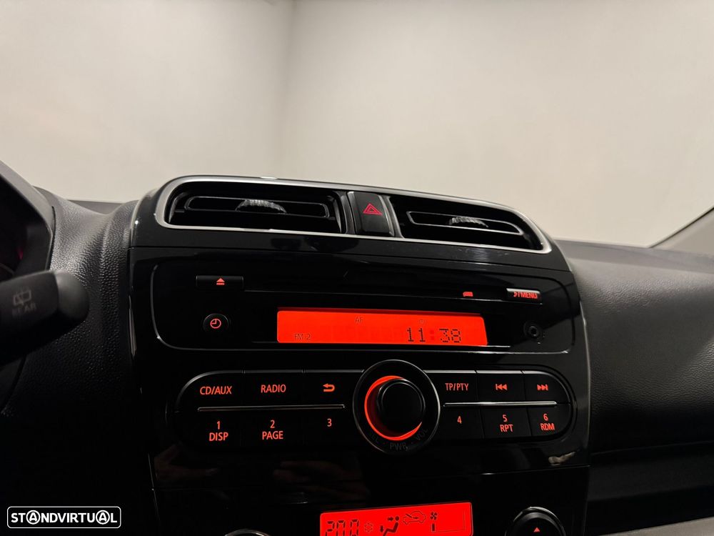 Mitsubishi Space Star 1.2 Intense - 32