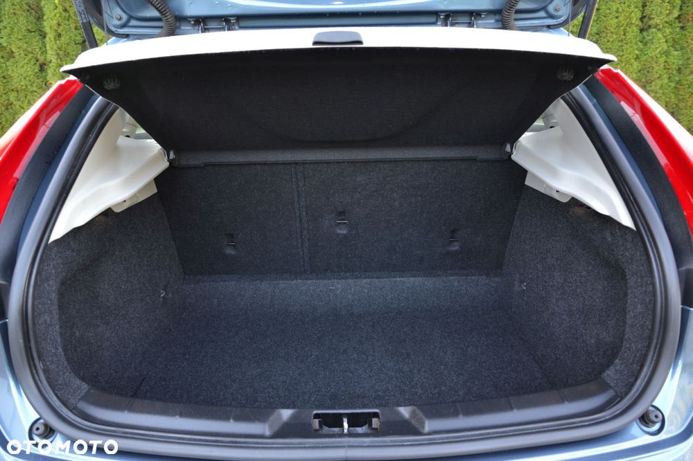 Volvo V40 Cross Country D2 Summum - 22