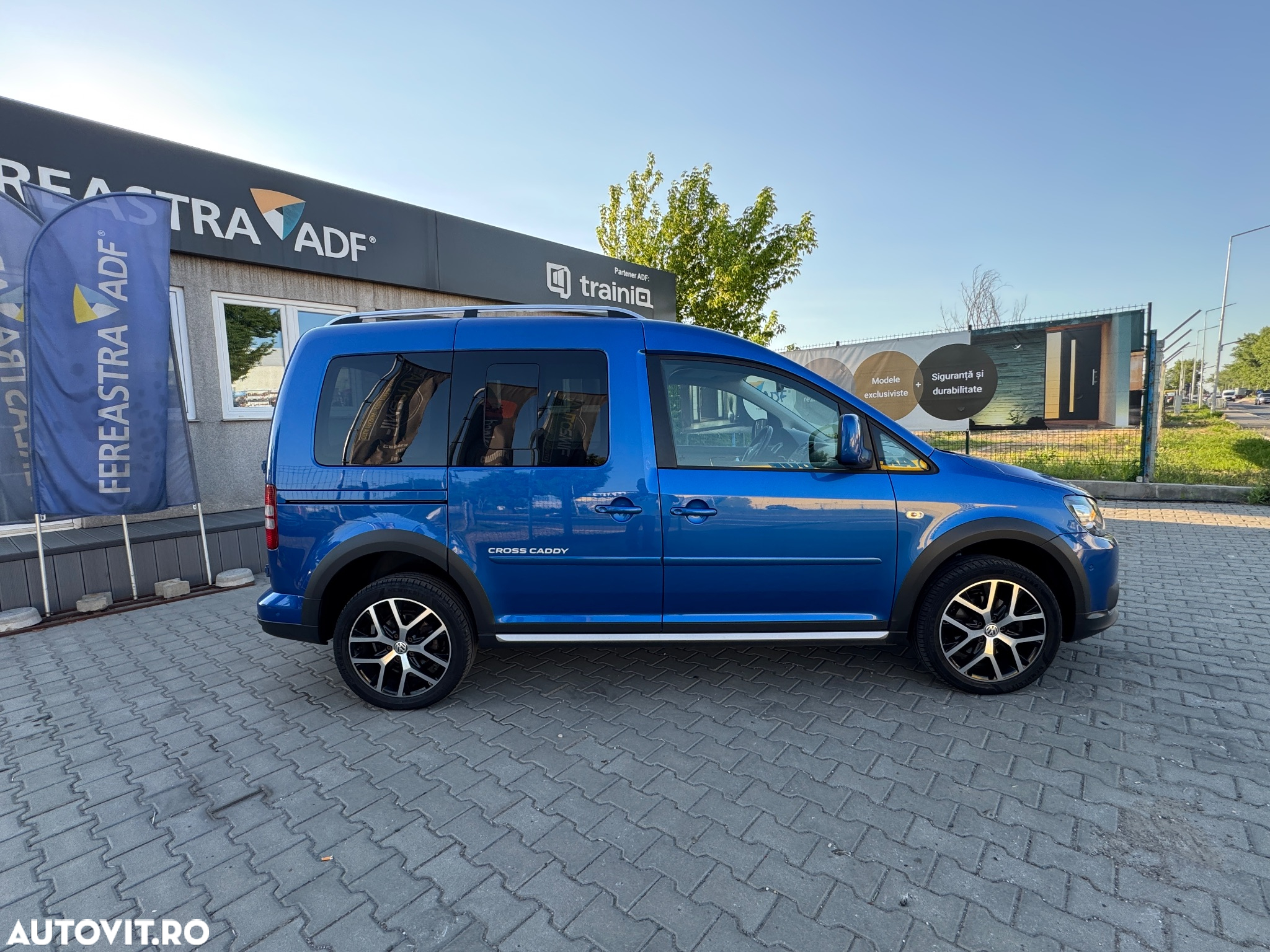 Volkswagen Caddy 2.0 TDI 4Motion Trendline - 29