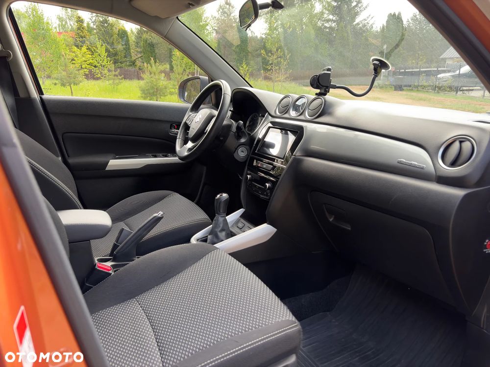 Suzuki Vitara 1.6 Premium 4WD - 9