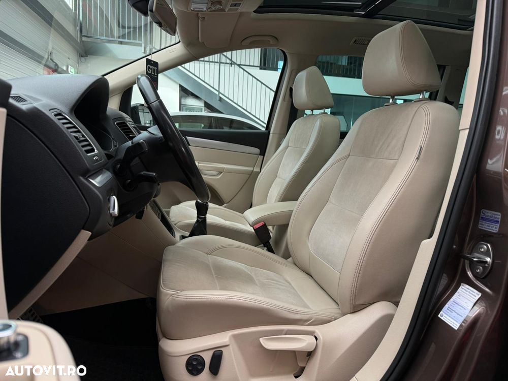 Volkswagen Sharan 2.0 TDI Blue Motion Highline - 18