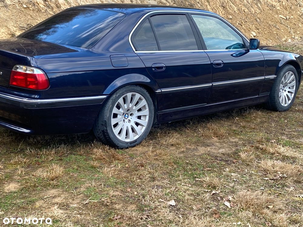 BMW Seria 7 - 1