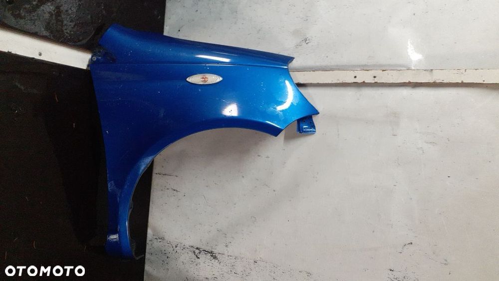 * TOYOTA YARIS I BŁOTNIK PRZEDNI  PRZÓD PRAWY 8P1 - 1