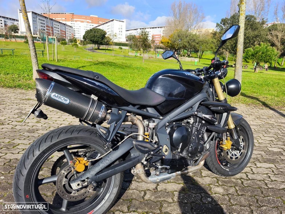 Triumph Street Triple 675 - 12