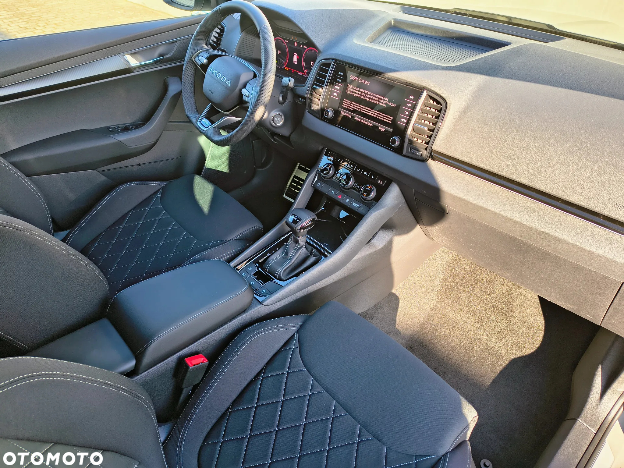 Skoda Karoq 1.5 TSI ACT Sportline DSG - 10