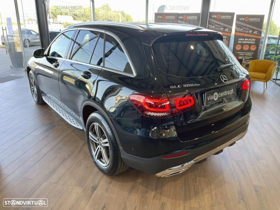 Mercedes-Benz GLC 300 e 4Matic - 4