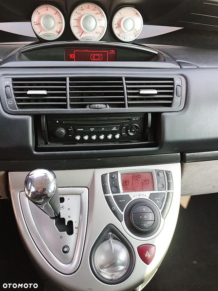 Citroën C8 HDi 165 Exclusive - 11