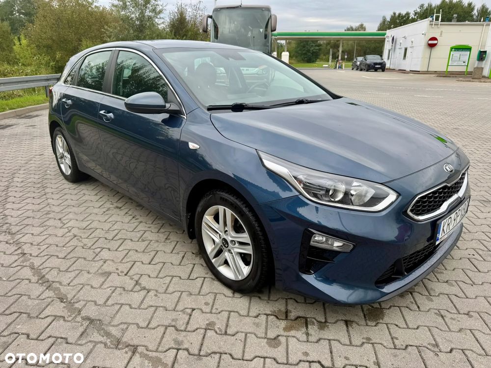 Kia Ceed 1.6 CRDi SCR M - 2