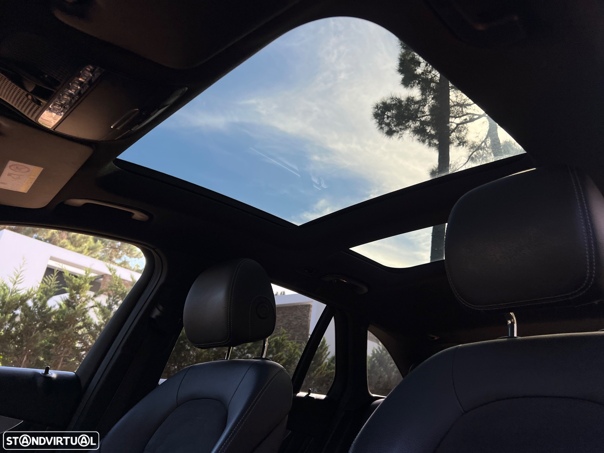 Mercedes-Benz GLC 350 e 4Matic 7G-TRONIC AMG Line - 15