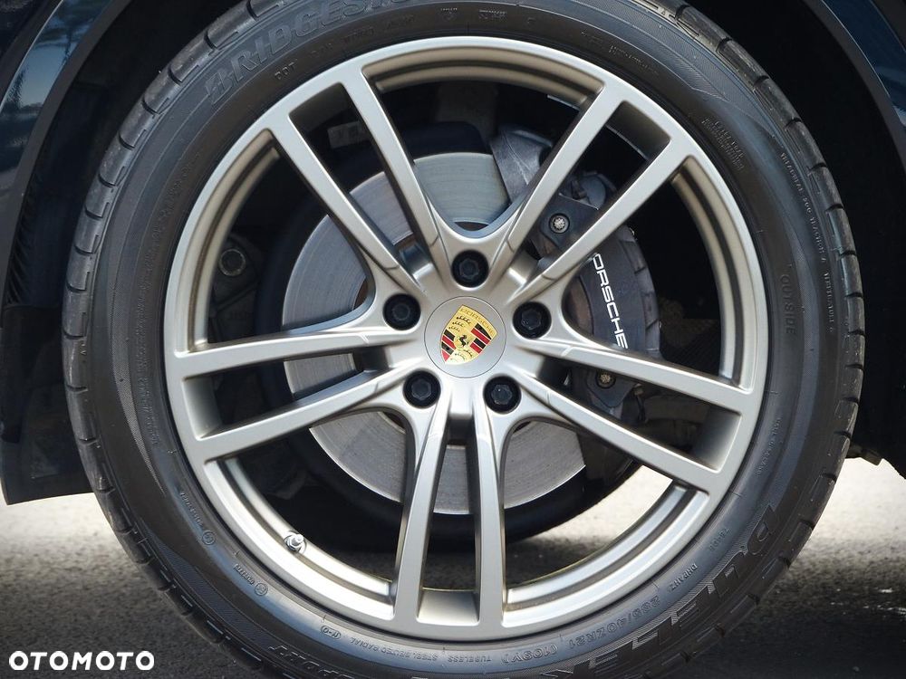 Porsche Cayenne Platinum Edition - 13