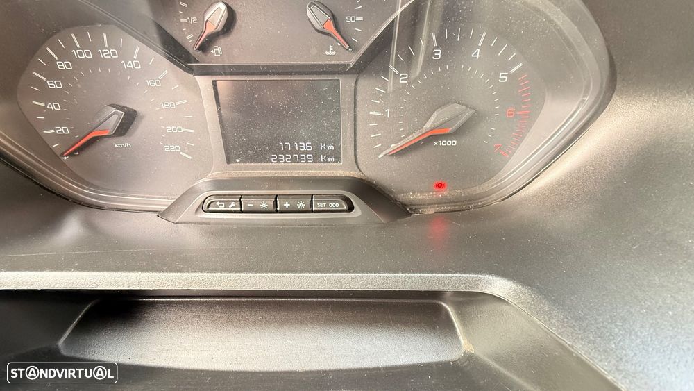 Peugeot Partner - 13