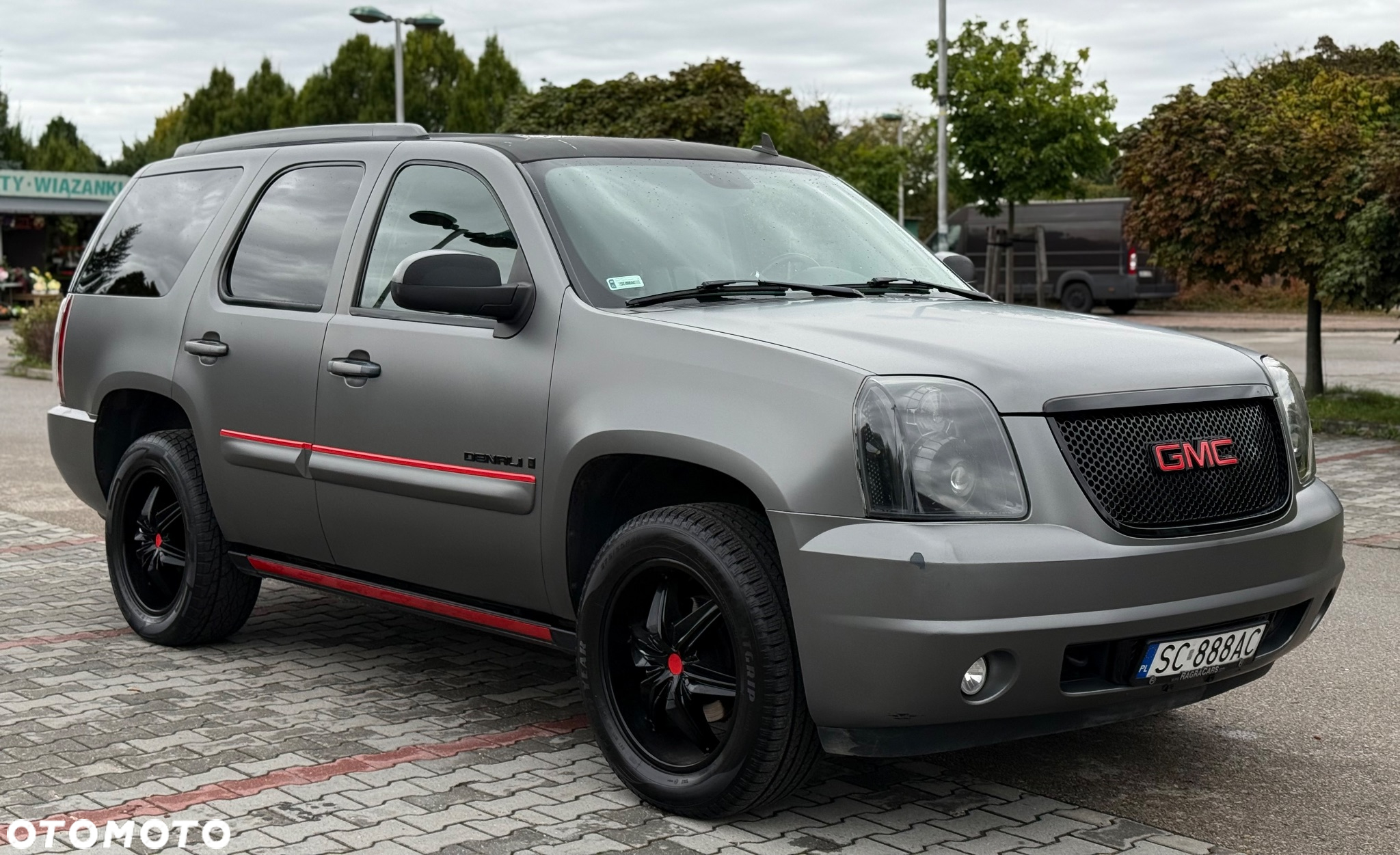 GMC Yukon Denali 6.2 - 9