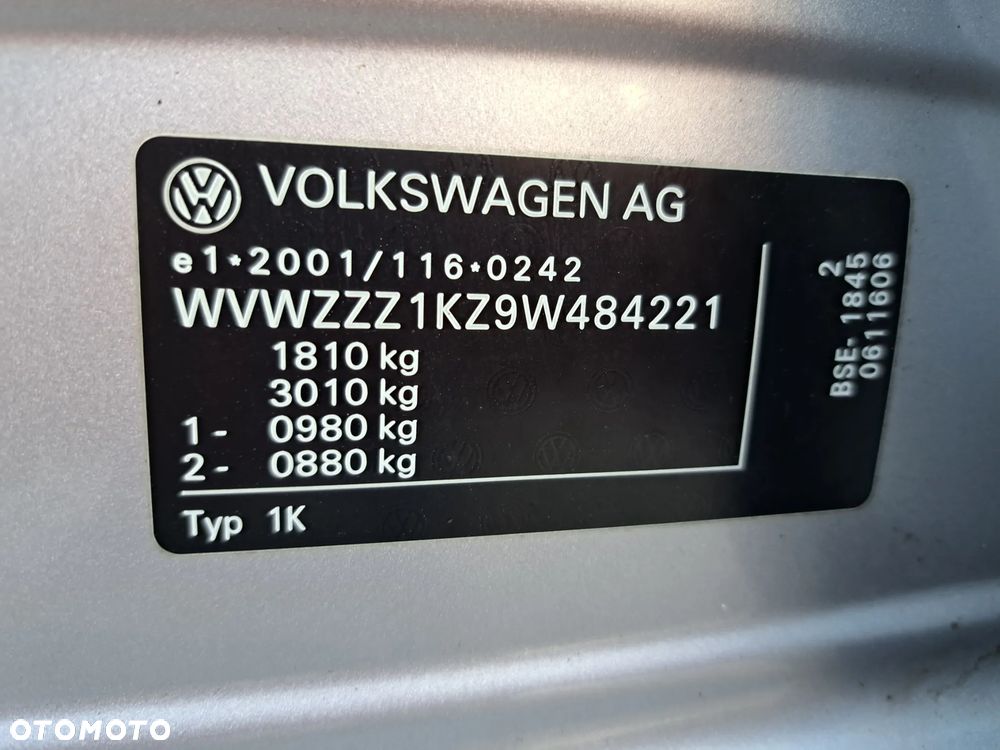 Volkswagen Golf - 21