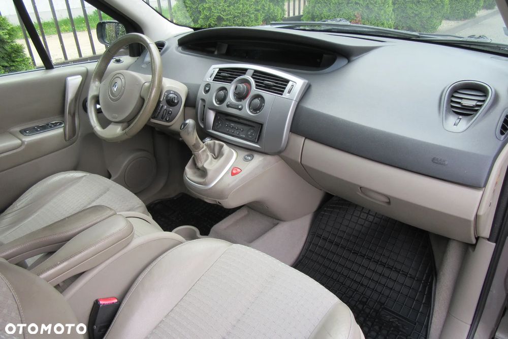 Renault Scenic 1.6 16V Confort Authentique - 5