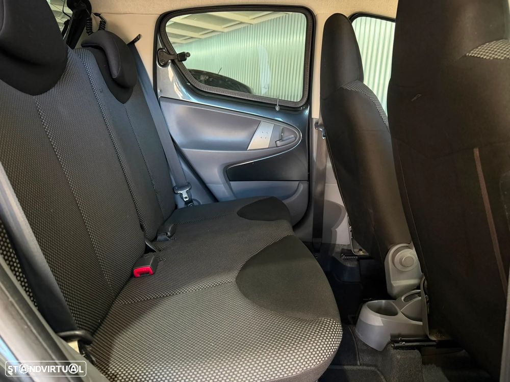 Toyota Aygo 1.0 + AC - 21
