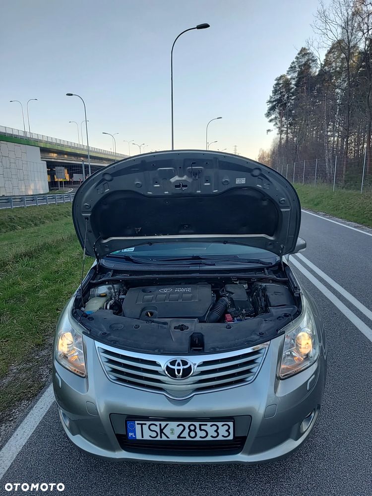 Toyota Avensis 1.8 Sol - 4