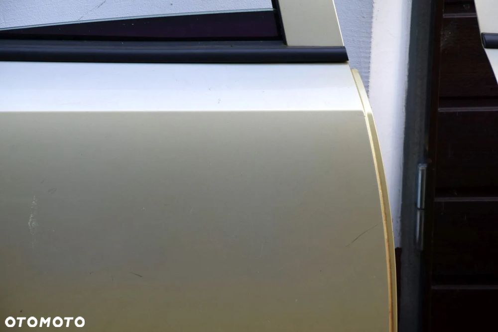 Opel Astra H Hatchback Drzwi prawy tył prawe tylne Z40H złote KOMPLETNE - 5