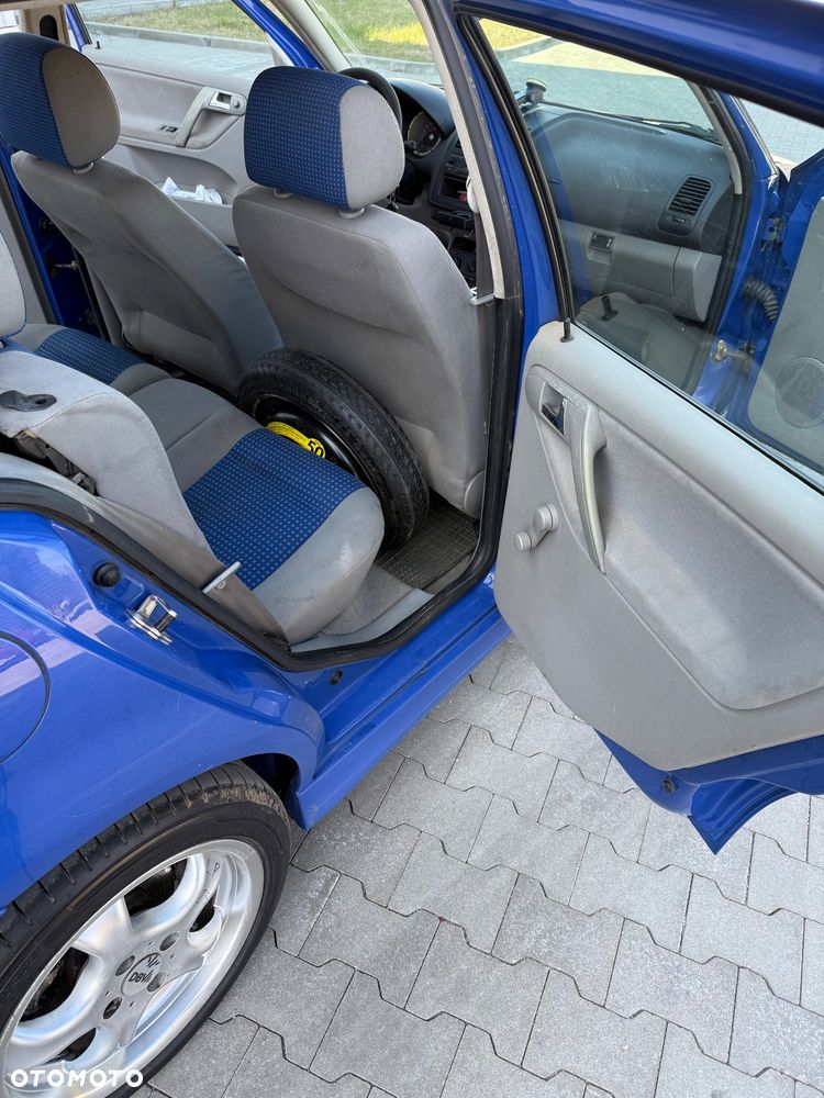 Volkswagen Polo 1.4 16V Trendline - 23