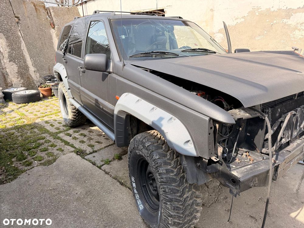 Jeep Grand Cherokee - 4