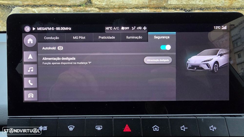 MG MG4 64 kWh Luxury - 30