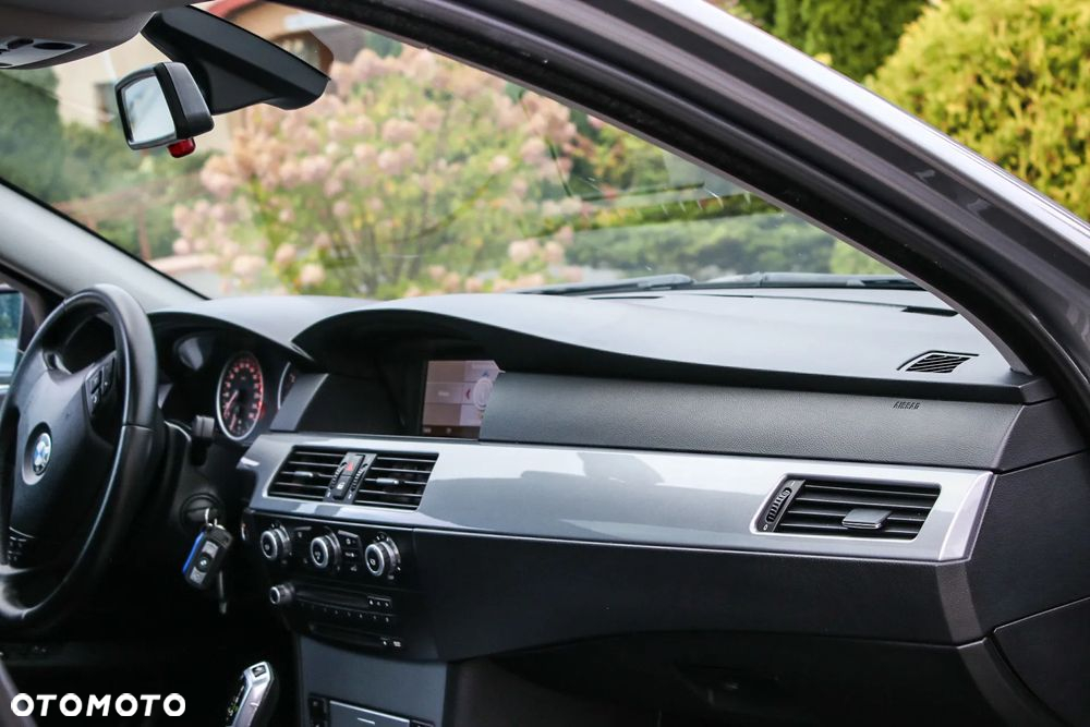 BMW Seria 5 - 18
