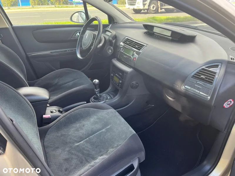 Citroën C4 1.6 HDi Impress - 14