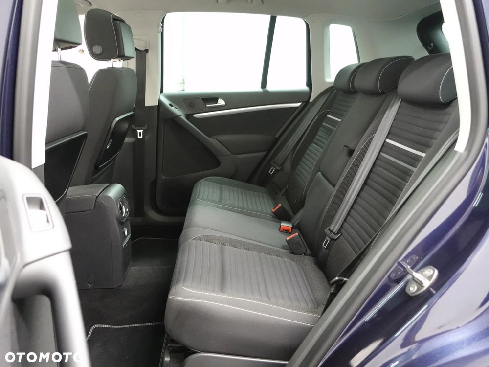 Volkswagen Tiguan 2.0 TDI 4Mot Perfectline R-Style - 20