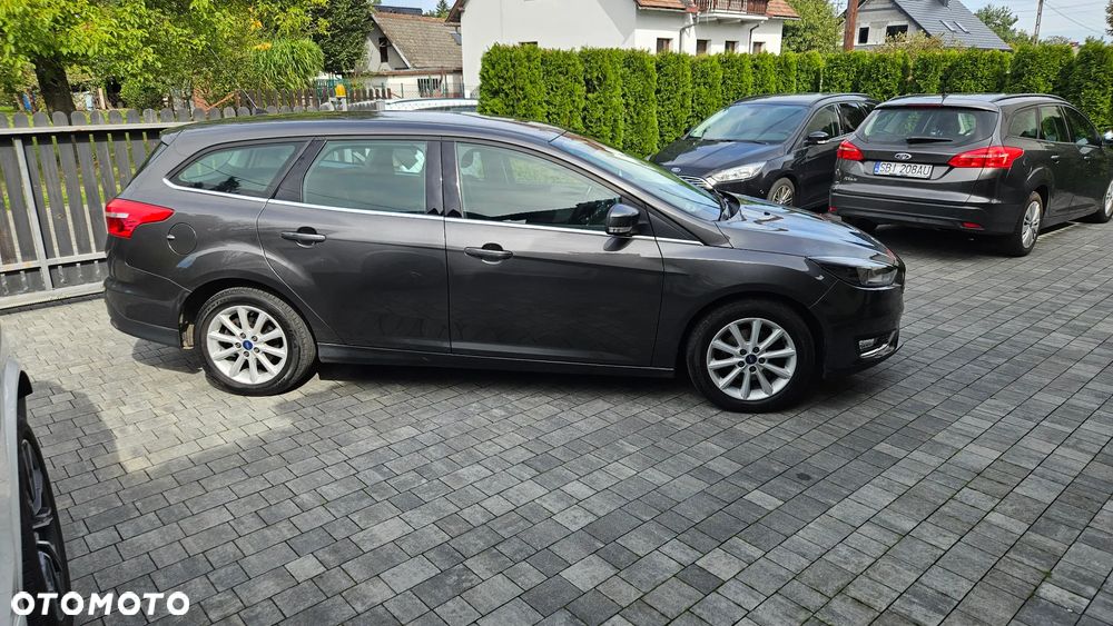 Ford Focus 1.0 EcoBoost Titanium - 10