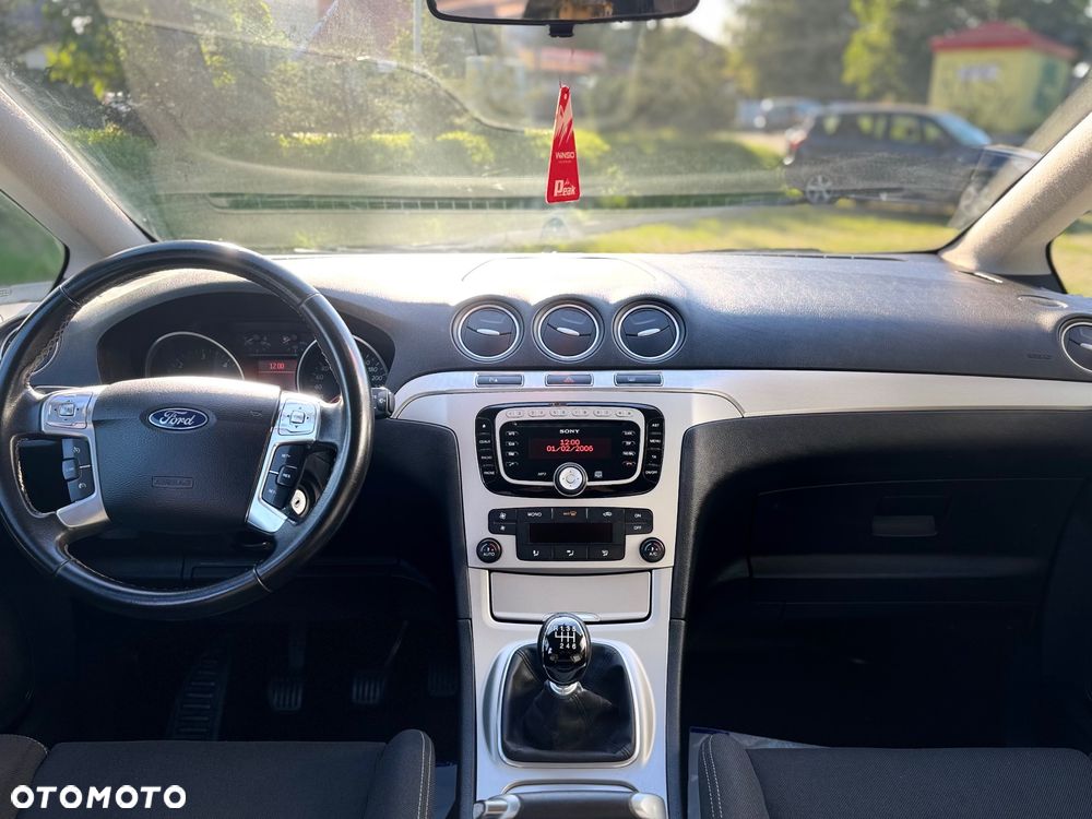 Ford S-Max - 18